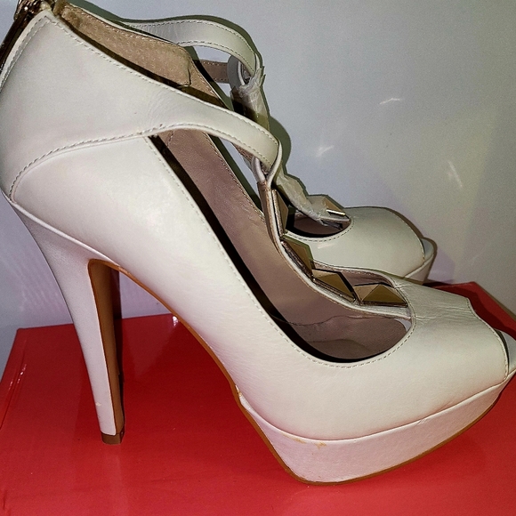 High Heel Aldo - Picture 2 of 2